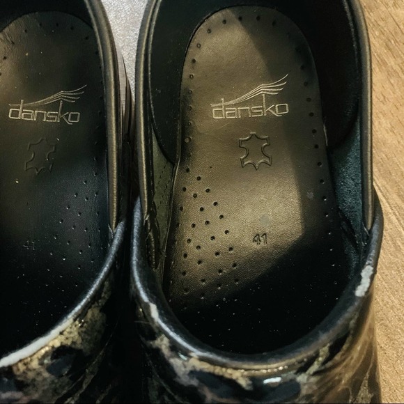 Dansko sz 41 Black & Silver floral Slip on Clogs - Picture 8 of 10